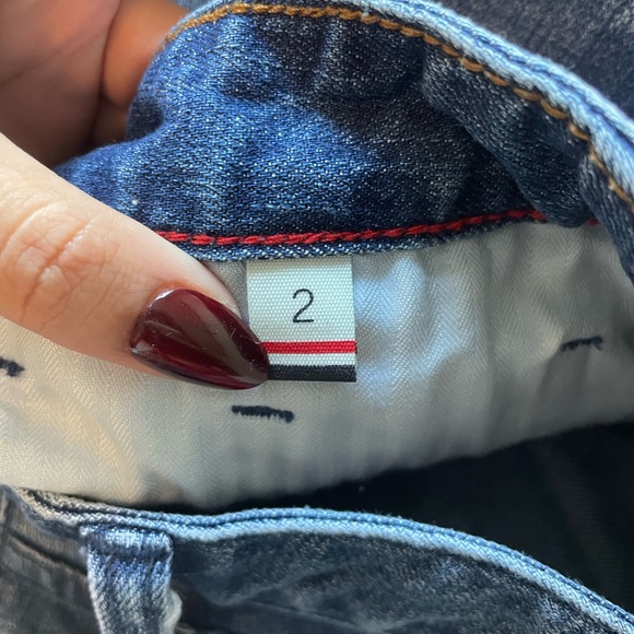 Tommy Hilfigire denim skirt - Picture 6 of 9